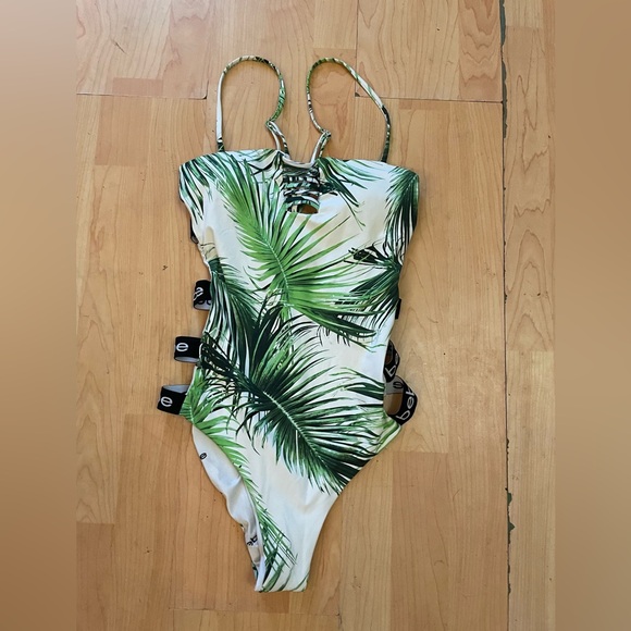BEBE Palm Tree Cut Out One Piece Swimsuit Sz S Women White Green Reversible AC30 - Picture 1 of 3